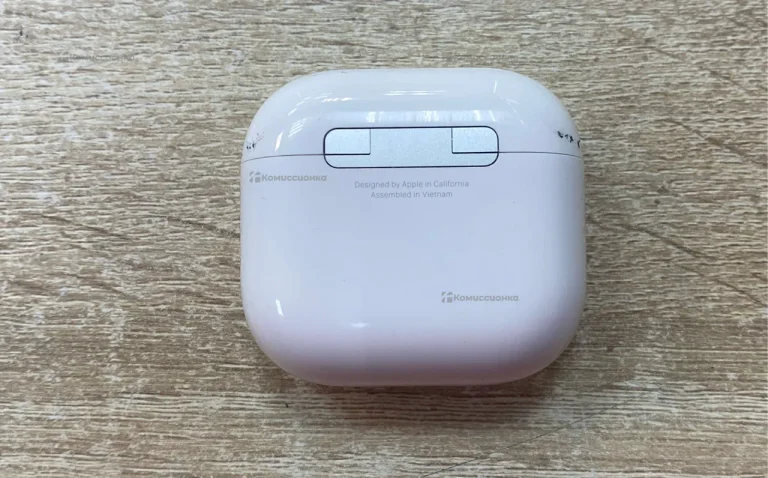 Наушники Apple AirPods 4
