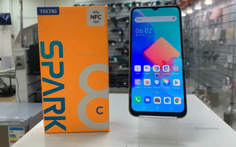 Tecno Spark 8C 4/64 ГБ