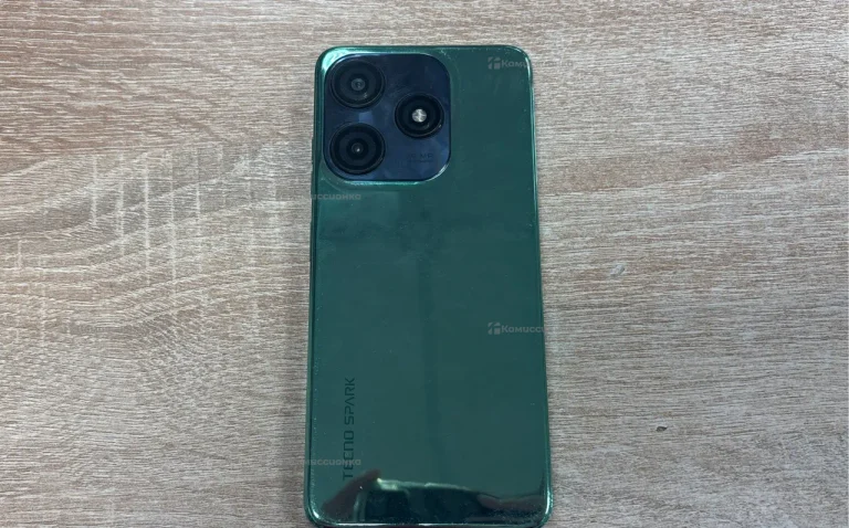 Tecno Spark 10C 4/64 ГБ