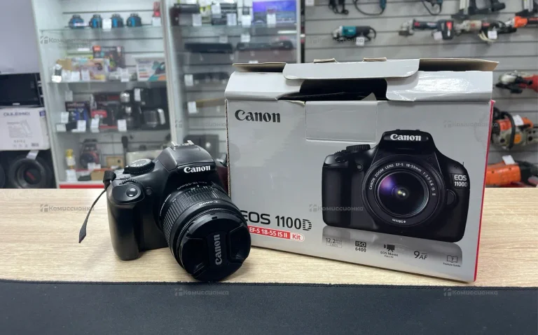 Фотоаппарат  canon eos 1100D