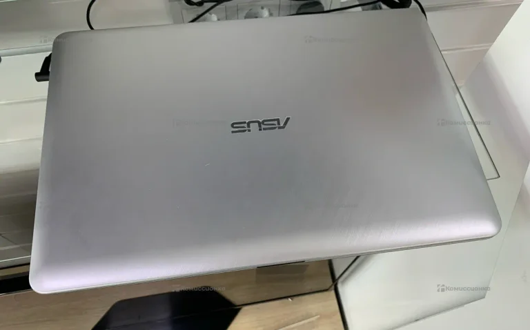 Ноутбук  Asus R543B