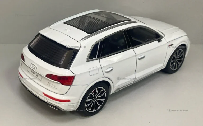 Машинка Audi Q5