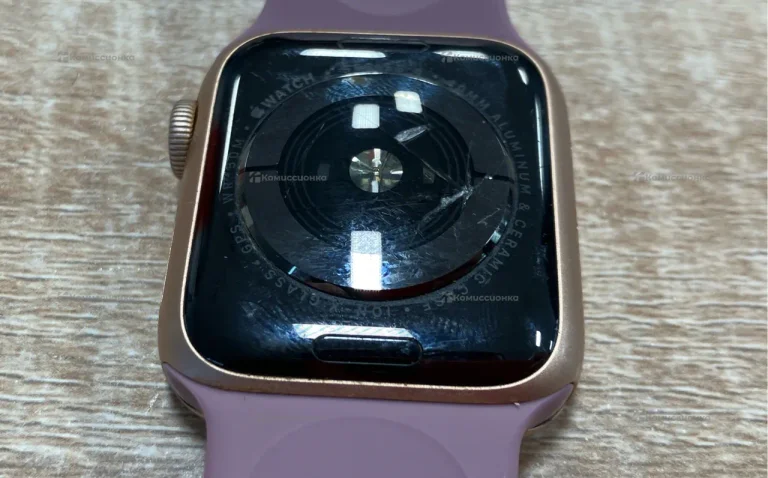 Часы  Apple Watch 4 40mm