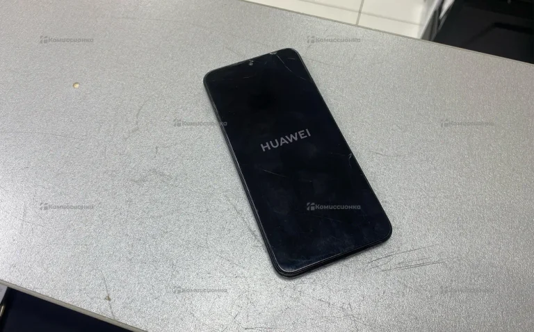 Huawei P smart 2019 3/32 ГБ