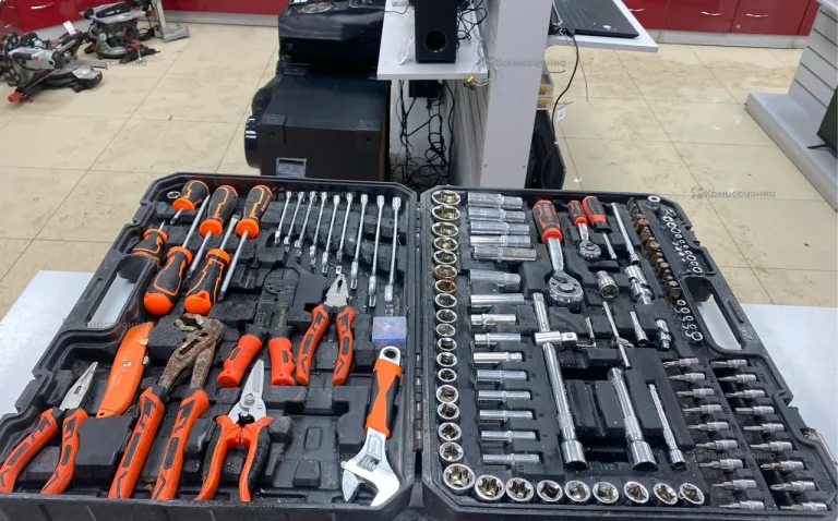 Набор инструментов KINGQUEEN 160 предметов