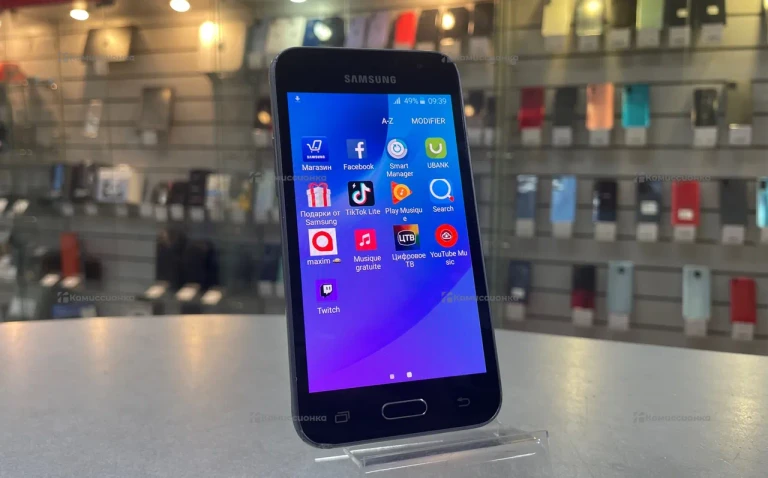 Samsung Galaxy J1 SM-J120F
