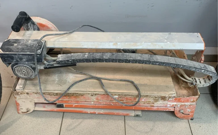 Плиткорез электрический 800Вт TSW200C