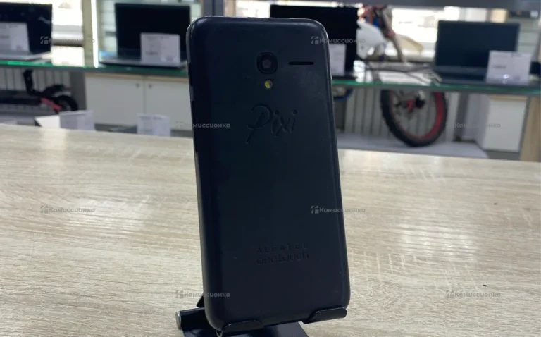 Alcatel Pixi 3 (4.5) 1/4 ГБ
