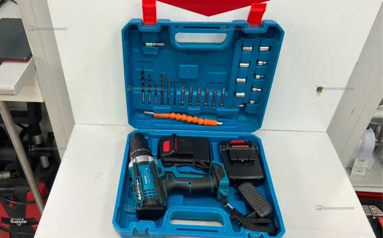 дрель шуруповерт Makita 18v