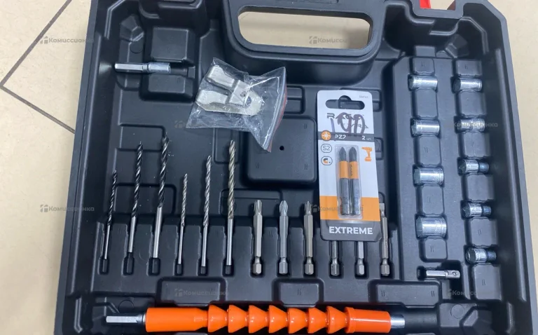 Дрель-шуруповерт Makita 40-80nm
