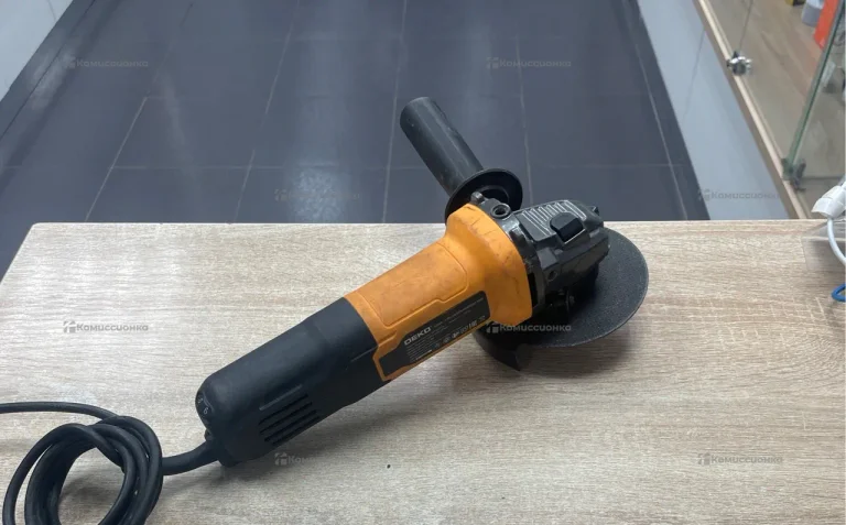 ушм AG950DK