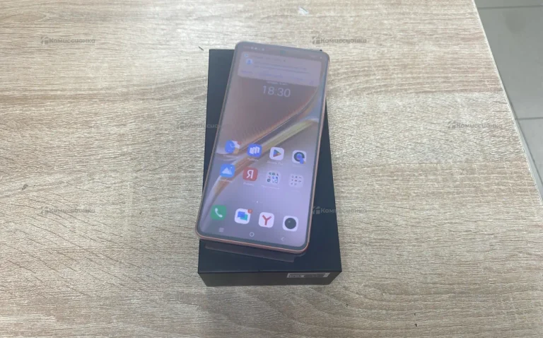 Vivo iQOO Neo 10 16/512 ГБ