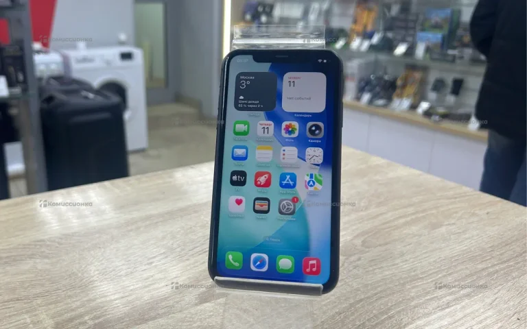 Apple iPhone 11 4/64 ГБ