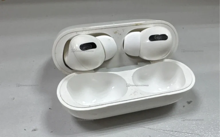 Наушники  Apple AirPods Pro