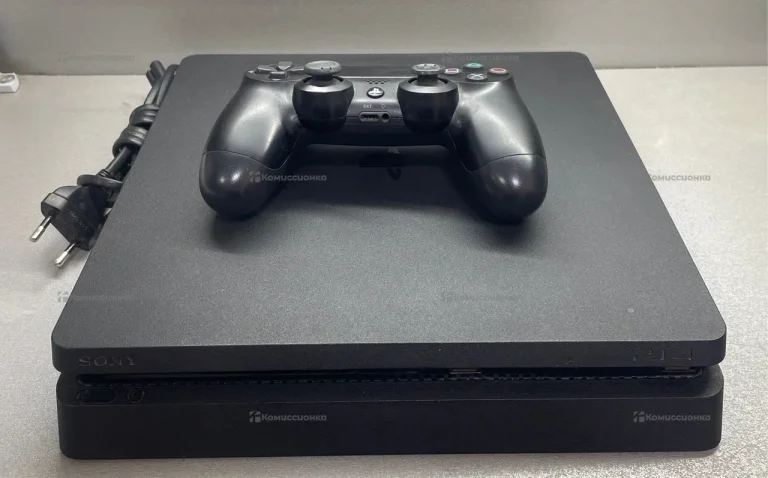 PlayStation 4 slim 1Tb