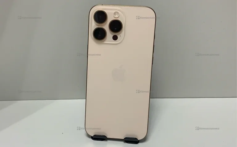 Apple iPhone 16 Pro Max 8/256 ГБ (АКБ 100, 61 цикл)