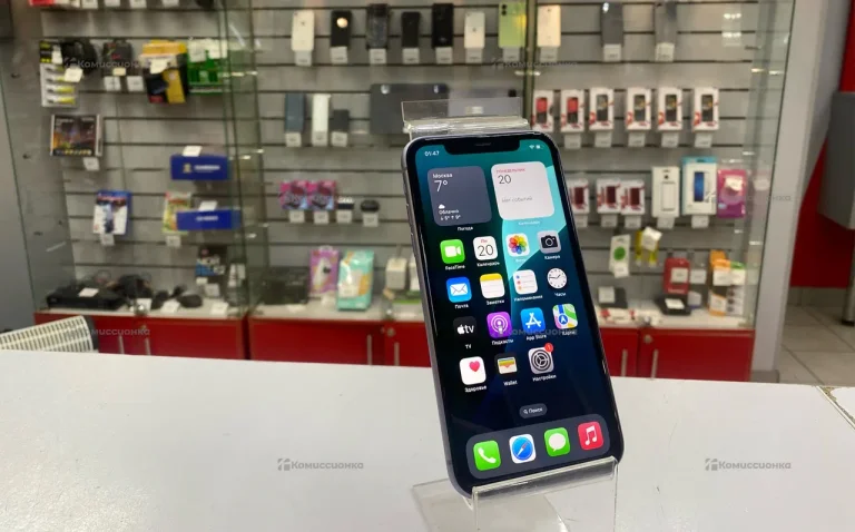 Apple iPhone 11 4/128 ГБ