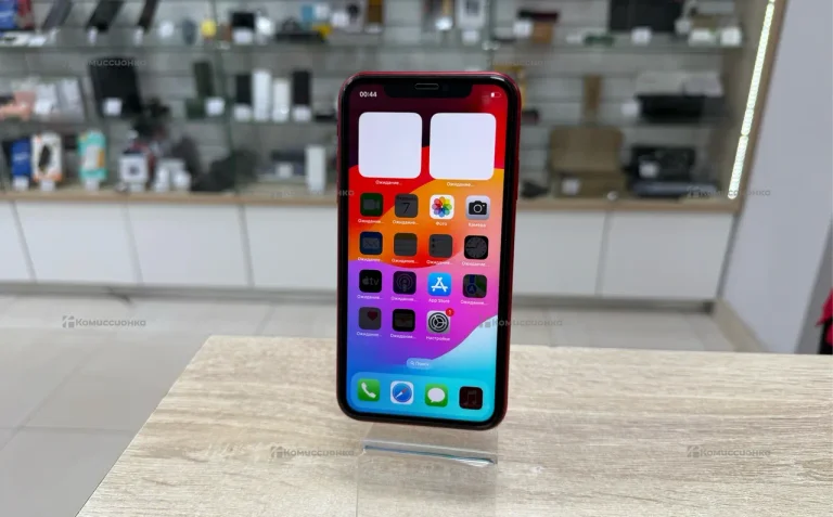 Apple iPhone 11 4/64 ГБ