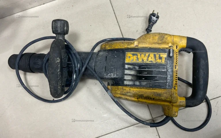 Отбойный молоток dewalt D25899K