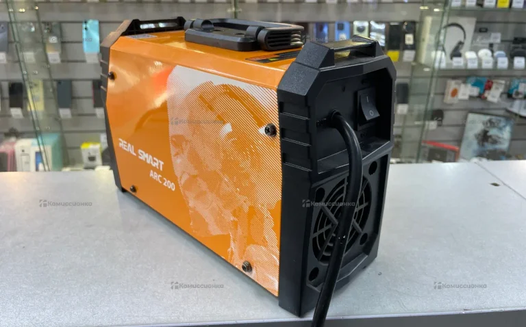 Сварочный аппарат Сварог REAL SMART ARC 200