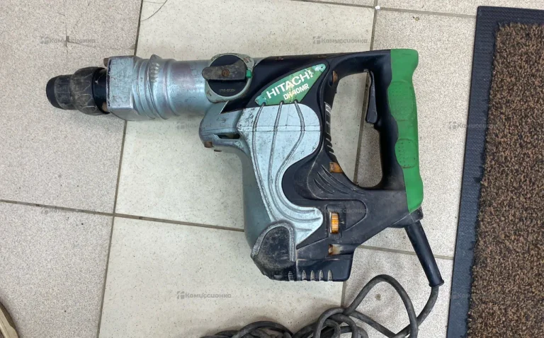 Перфоратор SDS Max Hitachi DH 40MR