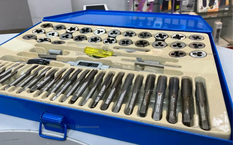 Набор для нарезки резьб