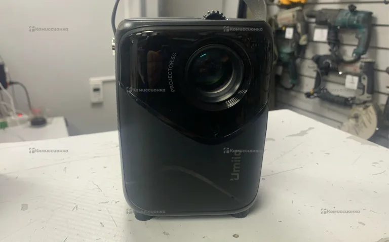 Проектор  UMIIO Q1