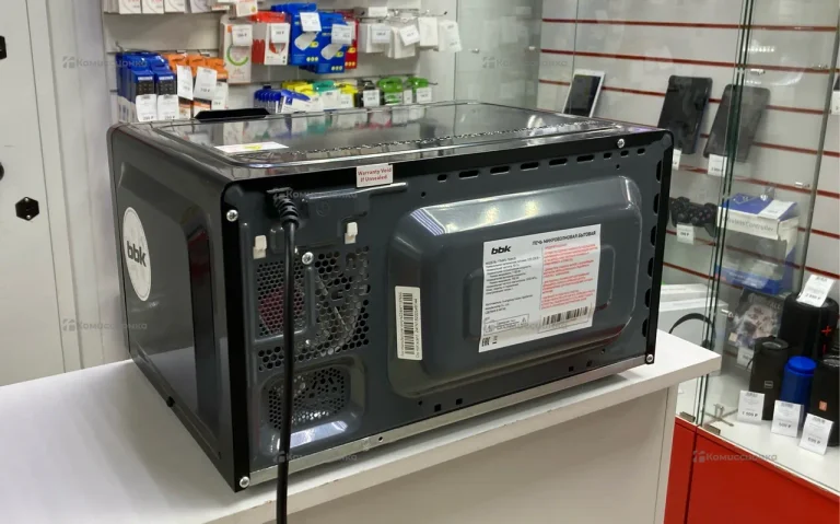 Микроволновая печь BBK 17MWS-760M/B