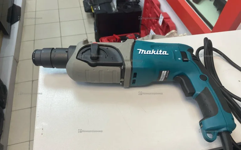 перфоратор MAKITA 2470 сетевой