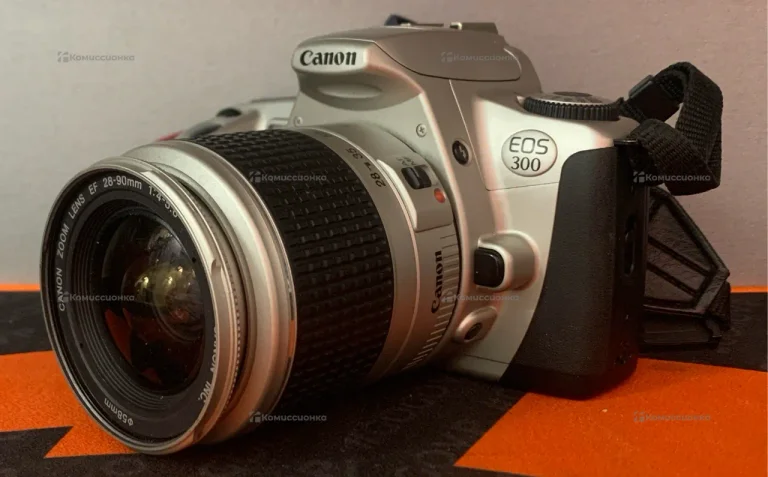 Фотоаппарат  Canon eos 300