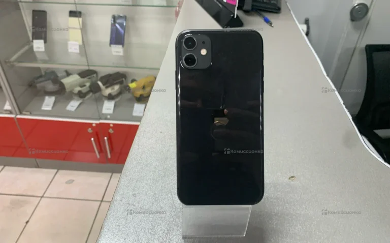 Apple Iphone 11 64 ГБ