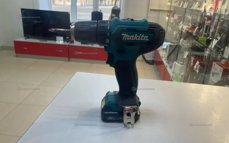 Дрель Шуруповерт Makita DF333D