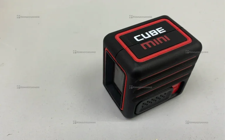 Лазерный уровень Cube mini Laser class 2