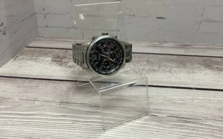 Часы  guess w0379g1