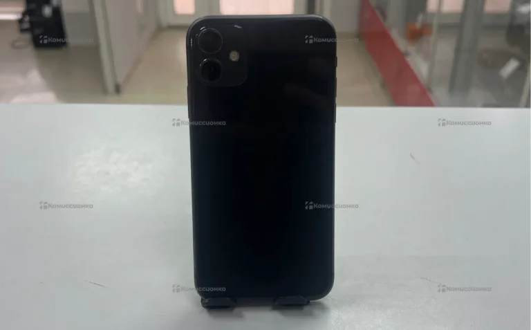 Apple iPhone 11 4/128 ГБ