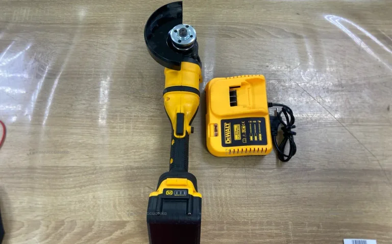 ушм Dewalt акум rep