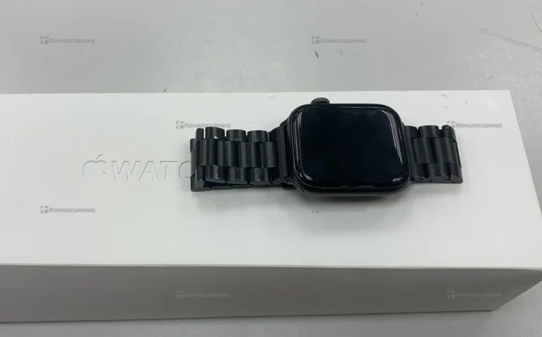 Часы Apple Watch 5 44mm