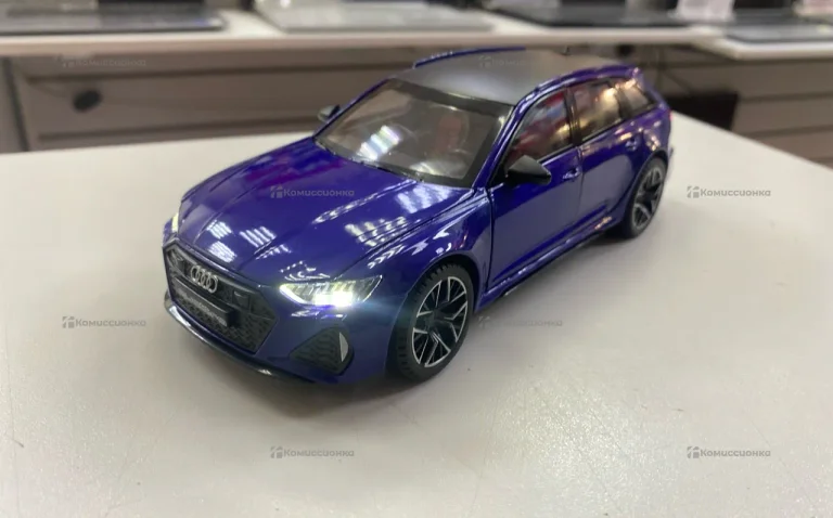 Машинка Audi RS6 Quattro