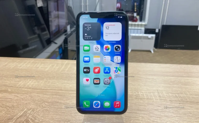 Apple iPhone 11 4/128 ГБ