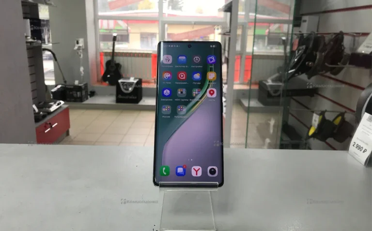 Tecno CAMON 40 Pro 5G 8/256 Гб