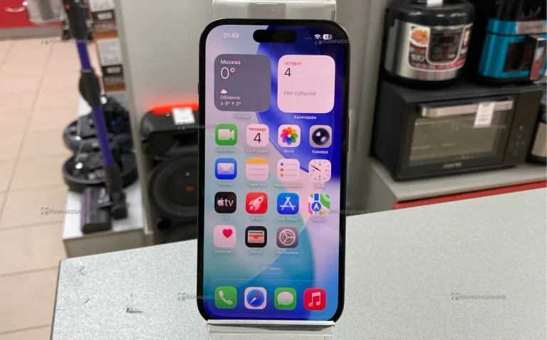 Apple iPhone 15 6/128 ГБ