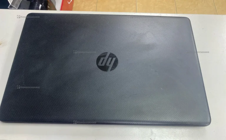 Ноутбук HP Laptop 15