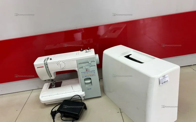 Швейная машина  Janome 5519