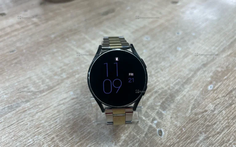Часы  Galaxy Watch 4