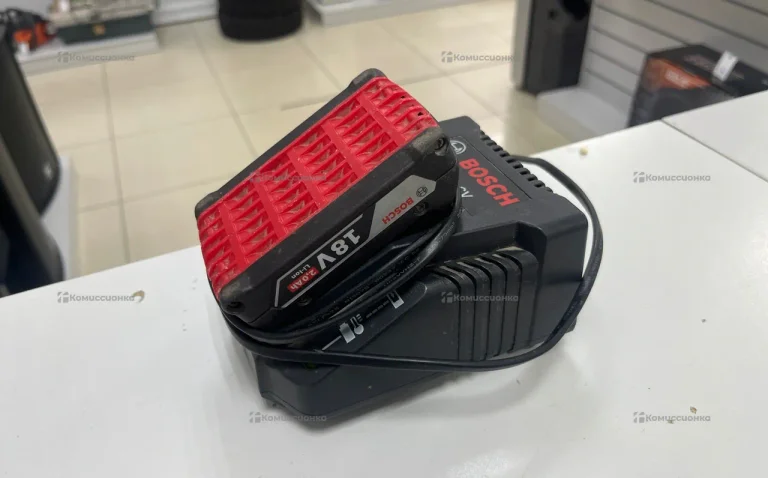 Зарядка Bosch AL 1820+АКБ 18V