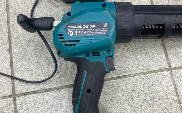 пистолет до герметика Makita CG100D