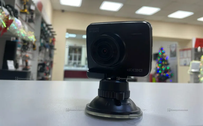 Видеорегистратор DEXP GS631