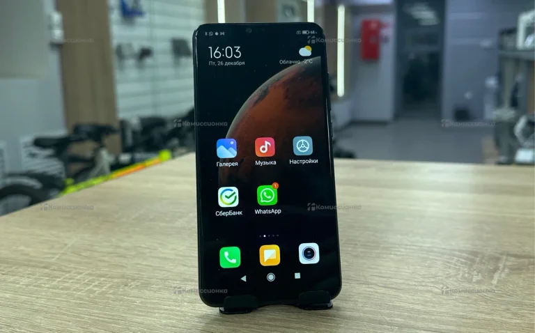 Xiaomi Mi 8 Lite 4/64 ГБ