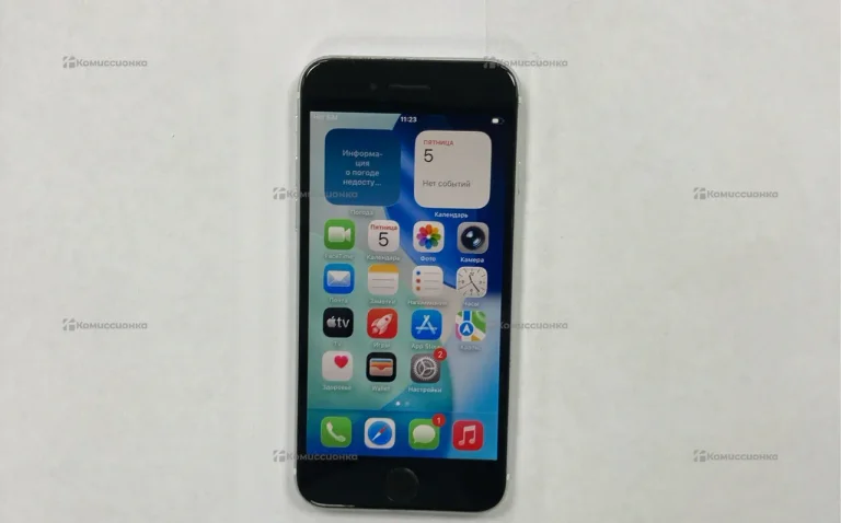 Apple iPhone SE (2020) 4/64 ГБ