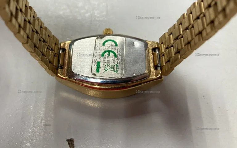 Часы Casio